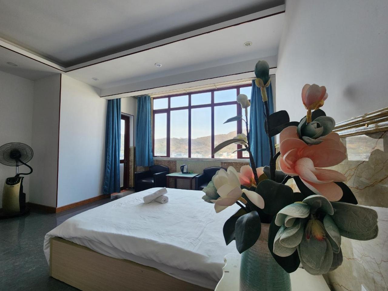 Homestay Nha Thuy Vung Tau Esterno foto